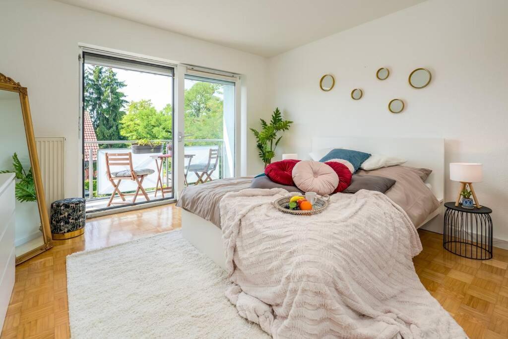 Eg Rechts -Wunderschone 80M² Grosse 3-Zimmer City Wohnung Nahe Salzburg Freilassing Exterior foto